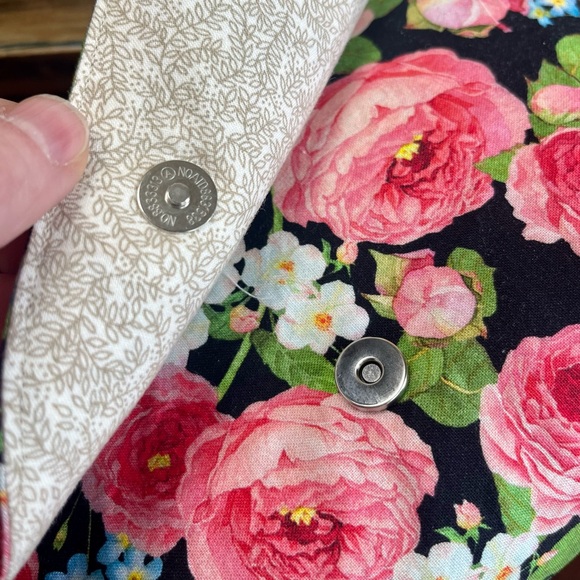 Flower Bouquet Print magnetic clasp Clutch Fabric Handmade clutch - Picture 2 of 6